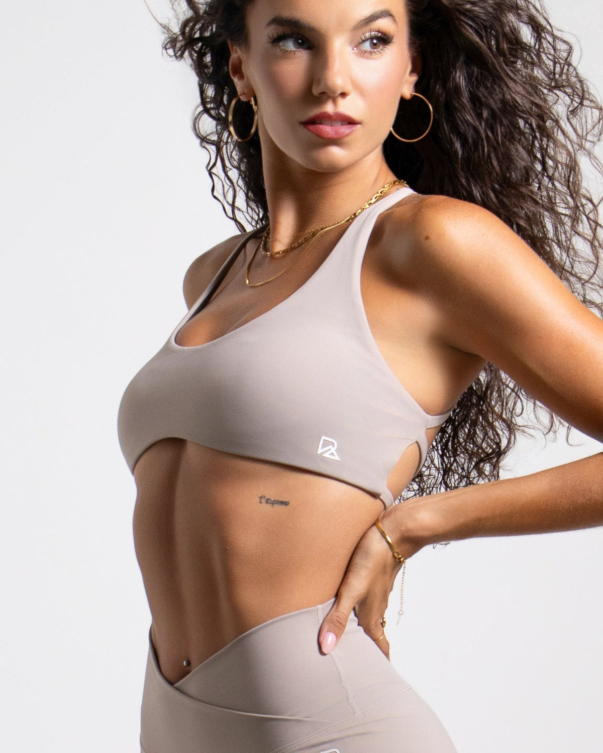 Women's Strappy Open-Back Sports Bra - Mocha Taupe | Scoop Neckline Medium Support